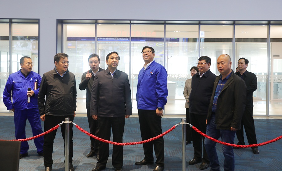 河南省應(yīng)急管理廳黨委書記、廳長(zhǎng)常萬(wàn)琦到中源化學(xué)公司調(diào)研